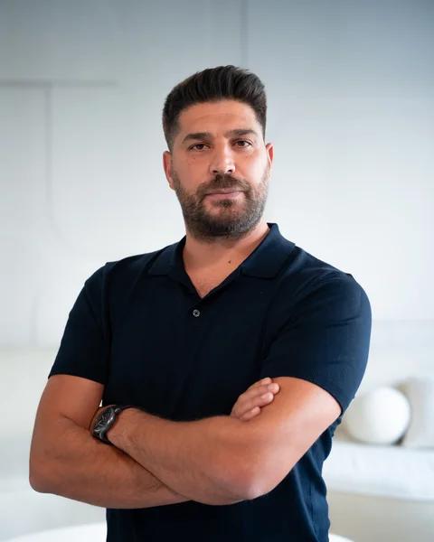 Oguz - Haartechnicus bij HCI Clinics haartransplantatie en cosmetische kliniek Utrecht